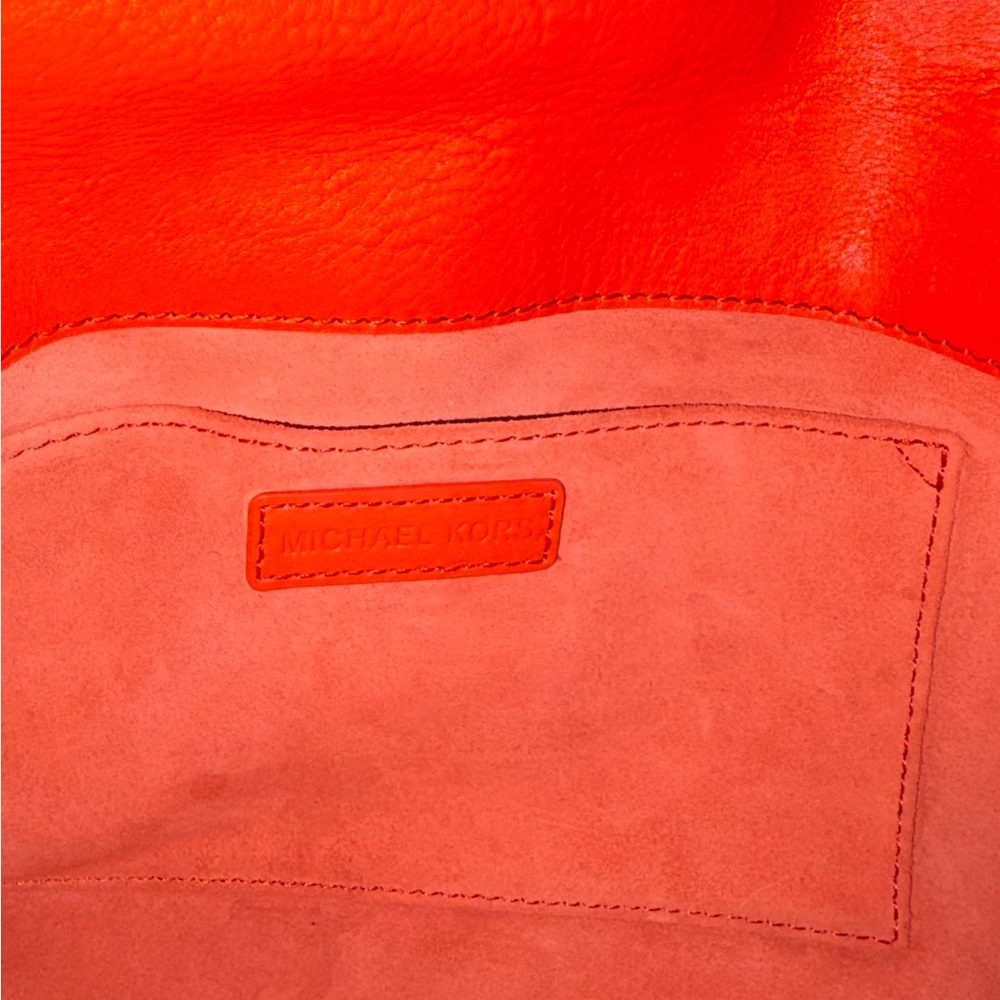 RARE! MICHAEL Michael Kors Orange Clutch with Gold Chain - Picture 5 of 10
